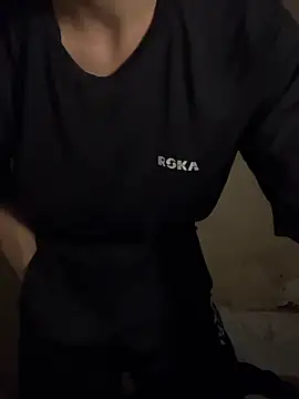 milkis024680 online show from October 17, 3:27 pm