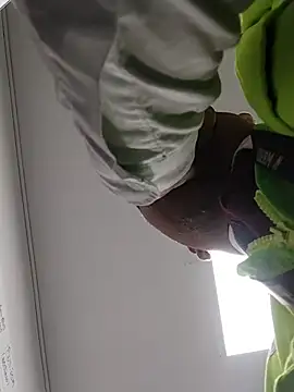 danigarci2307 online show from November 13, 9:52 pm