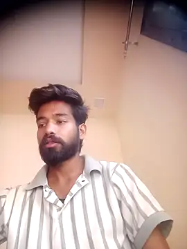 Snapshot of priyansh78584 chatting on October 24, 7:10 am priyansh78584 online show from October 24, 7:10 am