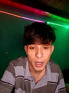 Snapshot of matiatr1112 chatting on September 14, 4:47 am matiatr1112 online show from September 14, 4:47 am