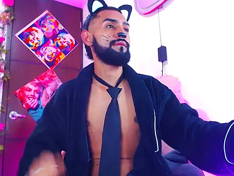 Snapshot of boybunnyerotic chatting on October 23, 4:27 am boybunnyerotic online show from October 23, 4:27 am