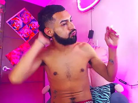 Snapshot of boybunnyerotic chatting on October 28, 3:03 pm boybunnyerotic online show from October 28, 3:03 pm