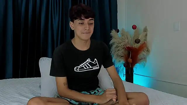 Jack Noir online show from September 22, 1:43 pm