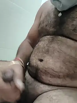 Snapshot of bigdick_lickingexpert08 chatting on October 25, 7:32 am bigdick lickingexpert08 online show from October 25, 7:32 am