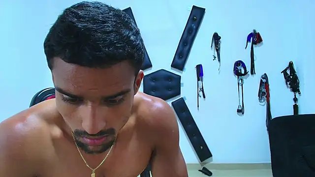 Adonis artemis online show from October 29, 1:30 am