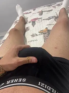 doyumsuz3131 online show from September 25, 9:02 pm