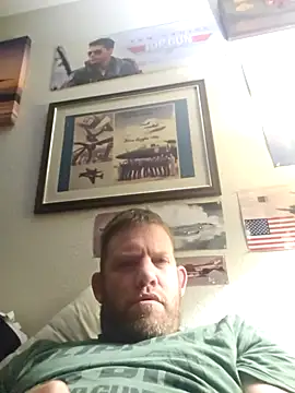 Snapshot of Iceman198244 chatting on October 21, 12:30 pm Iceman198244 online show from October 21, 12:30 pm