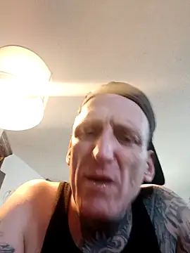 Snapshot of MRTATTWO chatting on September 9, 11:36 pm MRTATTWO online show from September 9, 11:36 pm