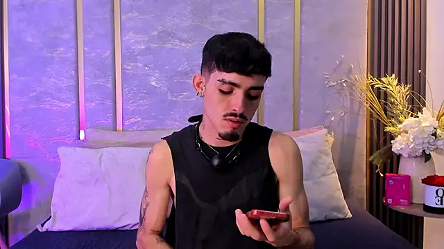 Snapshot of NikoStone_ chatting on September 14, 4:58 am NikoStone  online show from September 14, 4:58 am