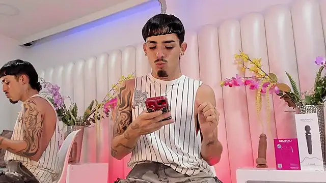 NikoStone  online show from April 7, 2:11 am