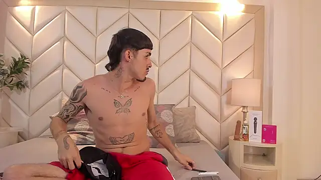 NikoStone  online show from April 1, 4:47 am