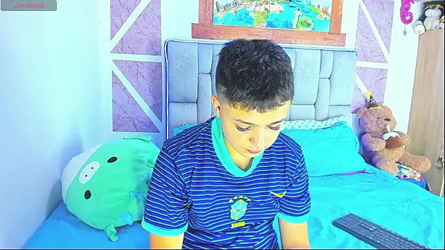 christopher Hot online show from March 16, 10:57 pm