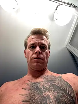 DILFiGuess11 online show from November 3, 7:56 am