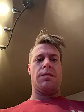 DILFiGuess11 online show from March 7, 10:29 pm