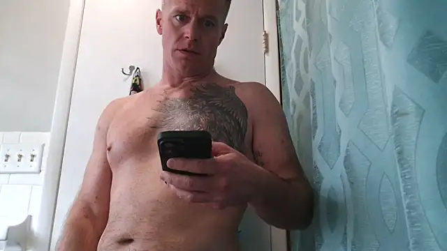 DILFiGuess11 online show from May 30, 12:49 pm