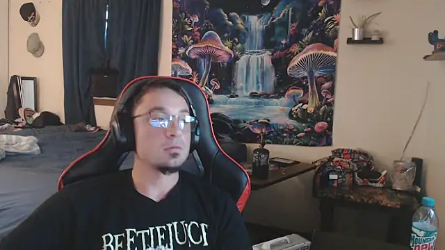 Snapshot of YoBlezz chatting on September 23, 1:32 pm YoBlezz online show from September 23, 1:32 pm