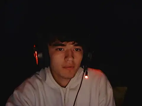 Chino 2424 online show from May 27, 11:02 pm