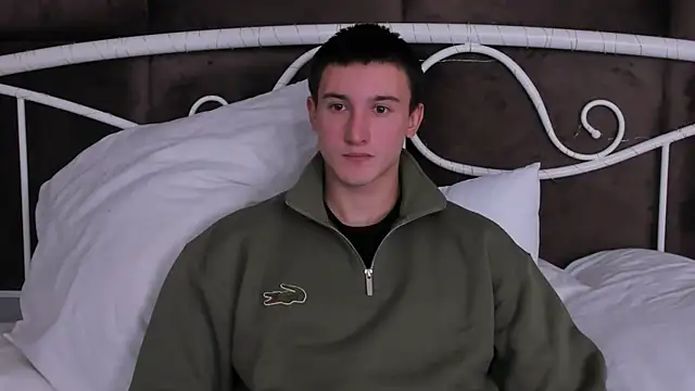 Snapshot of David__Diamond chatting on October 3, 3:50 pm David  Diamond online show from October 3, 3:50 pm