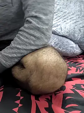 yazinyazin1 online show from November 7, 4:43 pm