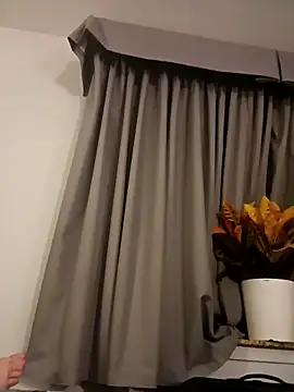 Cocoaversace302 online show from September 9, 7:19 am