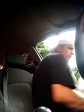 Snapshot of DebutingPathway chatting on October 13, 12:55 pm DebutingPathway online show from October 13, 12:55 pm