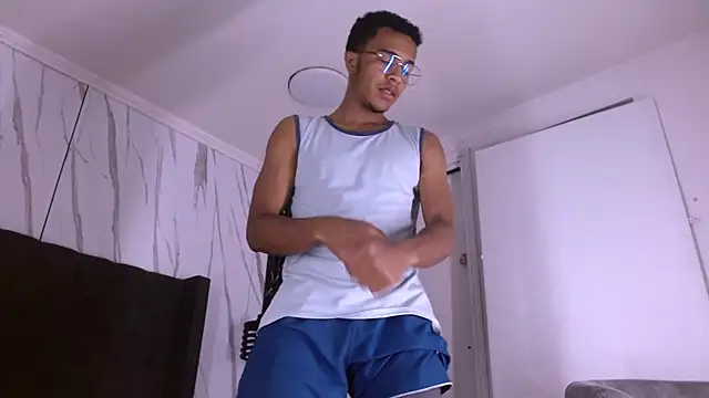 aston xvera online show from December 3, 4:07 am