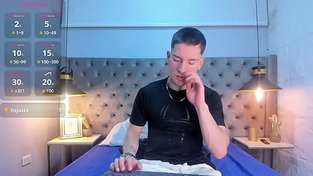 HunterHeat  online show from December 1, 12:52 pm