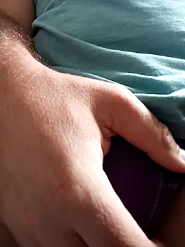 Snapshot of YourBigOne20 chatting on October 3, 12:54 pm YourBigOne20 online show from October 3, 12:54 pm