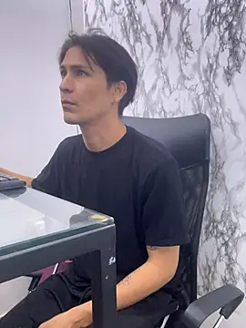 StevenHumps online show from October 19, 8:17 am