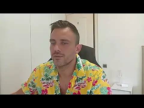 Captianamericablue online show from September 28, 10:35 am