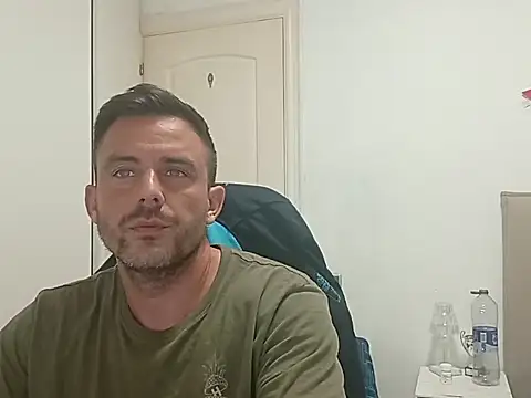 Captianamericablue online show from October 4, 8:46 pm