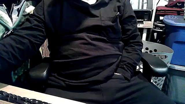 Snapshot of georgew62 chatting on November 2, 6:17 am georgew62 online show from November 2, 6:17 am