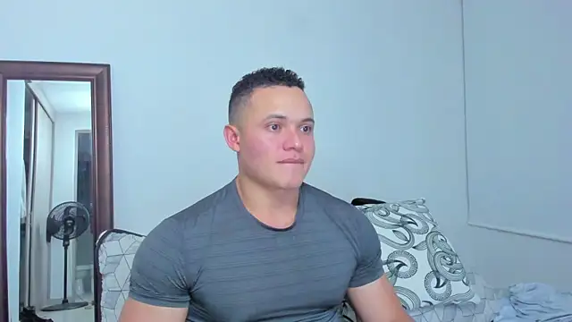 KingLevi01 online show from March 21, 3:21 am