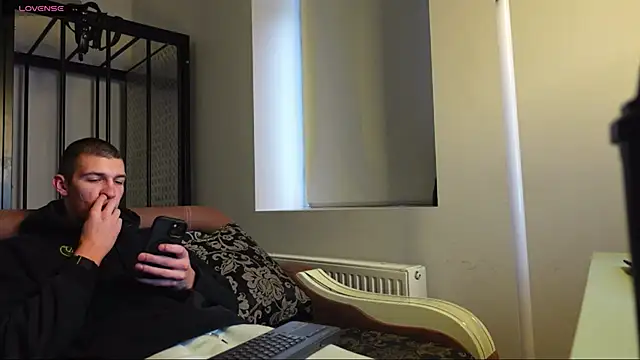 Ryan Dozer online show from November 19, 7:30 am