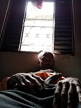 joreldella online show from April 3, 12:35 pm