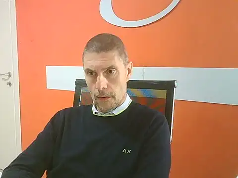 Snapshot of max79ve31 chatting on October 23, 11:46 am max79ve31 online show from October 23, 11:46 am