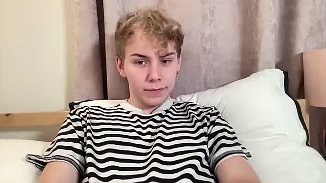 scottishtwink01 online show from September 19, 12:35 am