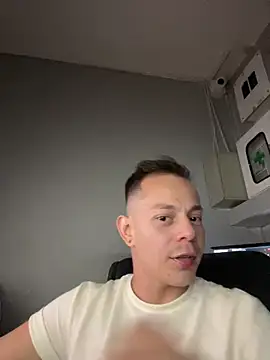 Snapshot of dimitryivanovv chatting on September 14, 6:26 am dimitryivanovv online show from September 14, 6:26 am