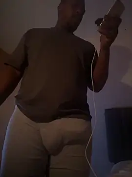 Snapshot of DemontimeLo chatting on September 11, 6:45 am DemontimeLo online show from September 11, 6:45 am