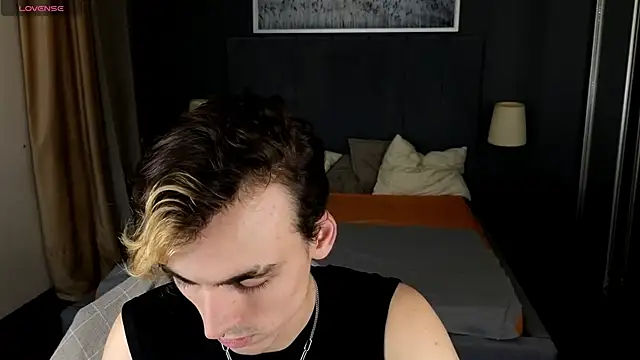 Snapshot of OLIVER__MARTINEZ chatting on September 29, 8:05 pm OLIVER  MARTINEZ online show from September 29, 8:05 pm