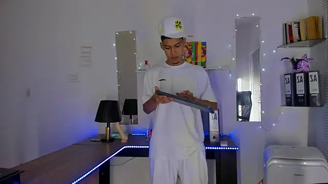 xxKamadevaxx online show from November 19, 1:00 pm