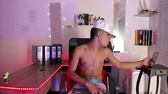 xxKamadevaxx online show from January 9, 1:11 am