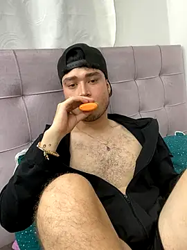 Snapshot of SALVATORE_MULLER1 chatting on October 23, 11:19 pm SALVATORE MULLER1 online show from October 23, 11:19 pm
