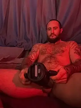 Snapshot of skip69xxx chatting on October 14, 3:57 am skip69xxx online show from October 14, 3:57 am