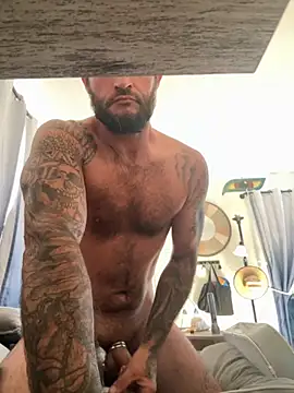 Snapshot of skip69xxx chatting on September 11, 11:37 pm skip69xxx online show from September 11, 11:37 pm