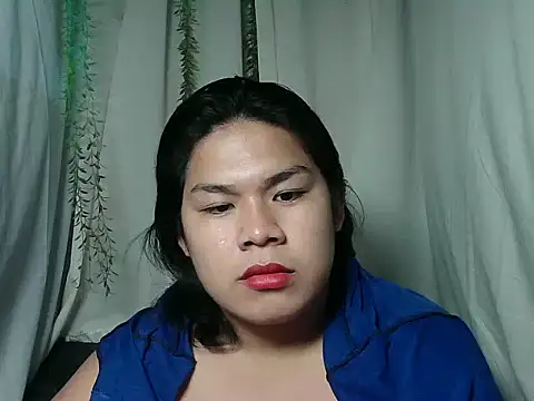 Huntrix2025 online show from March 10, 1:06 pm