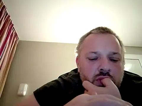 Snapshot of Yannor36 chatting on September 17, 10:22 pm Yannor36 online show from September 17, 10:22 pm