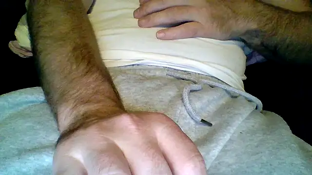 Snapshot of maxh08625 chatting on September 29, 7:10 pm maxh08625 online show from September 29, 7:10 pm