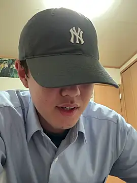 Snapshot of KAMESAN08 chatting on September 23, 9:52 am KAMESAN08 online show from September 23, 9:52 am