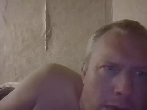 evulis1 online show from September 19, 7:13 pm